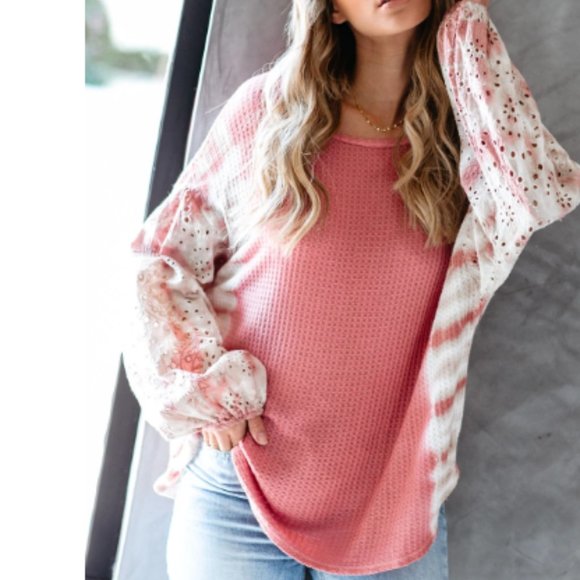 WALENTINA Contrast Sleeve Blouse - Picture 2 of 8